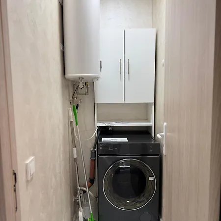 Modern 1bdr With Garage Near Metro & Park Apartament Sofia