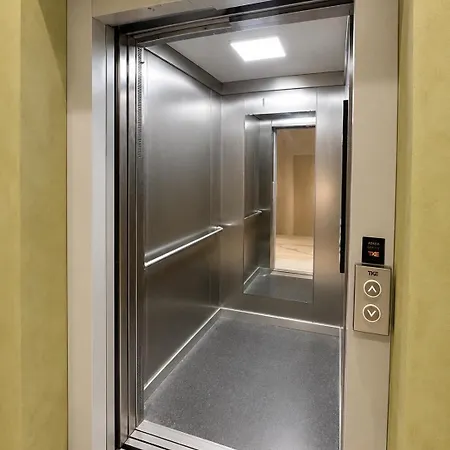 Modern 1bdr With Garage Near Metro & Park Apartament